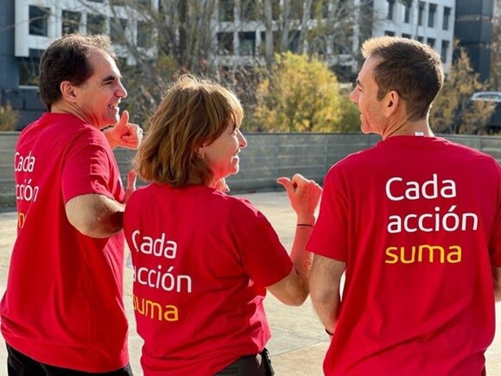 Iberia extiende su programa de voluntariado para reforzar su apoyo a colectivos vulnerables.