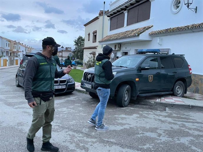 Agentes de la Guardia Civil en la operación Safina.