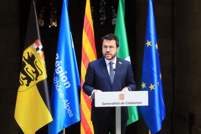 El presidente de la Generalitat, Pere Aragons, en un acto de la asociación Quatre Motors