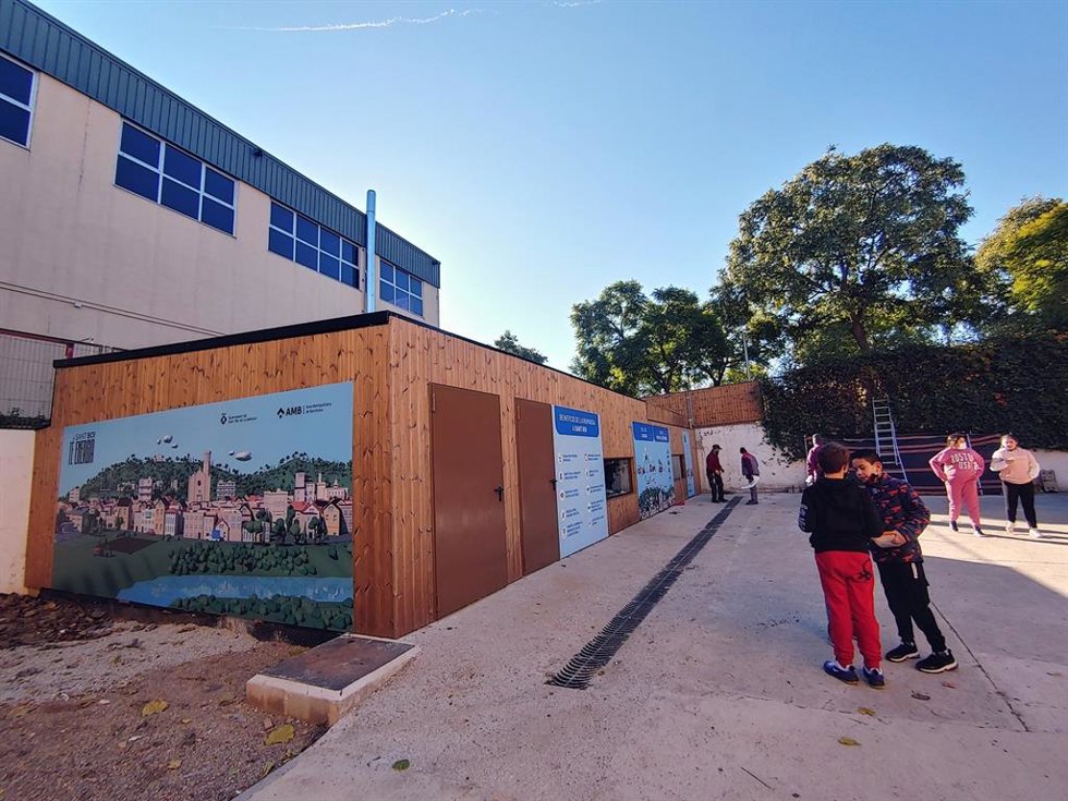 El AMB ha instalado tres calderas de biomasa que calentarán equipamientos públicos de tres municipios del Baix Llobregat (Barcelona).