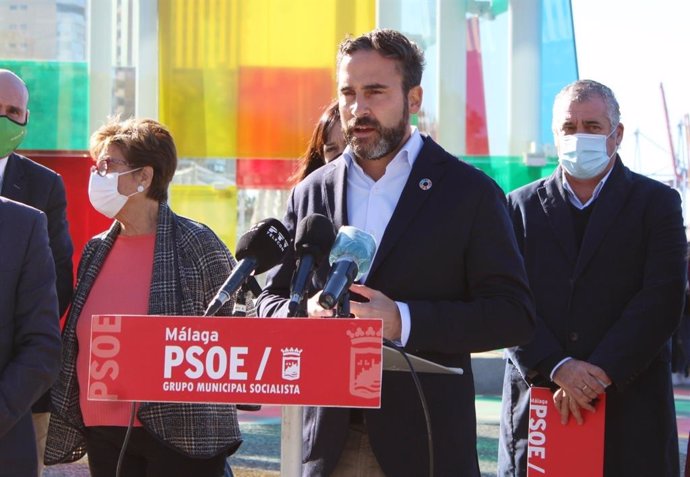 El secretario general del PSOE de Málaga, Daniel Pérez.