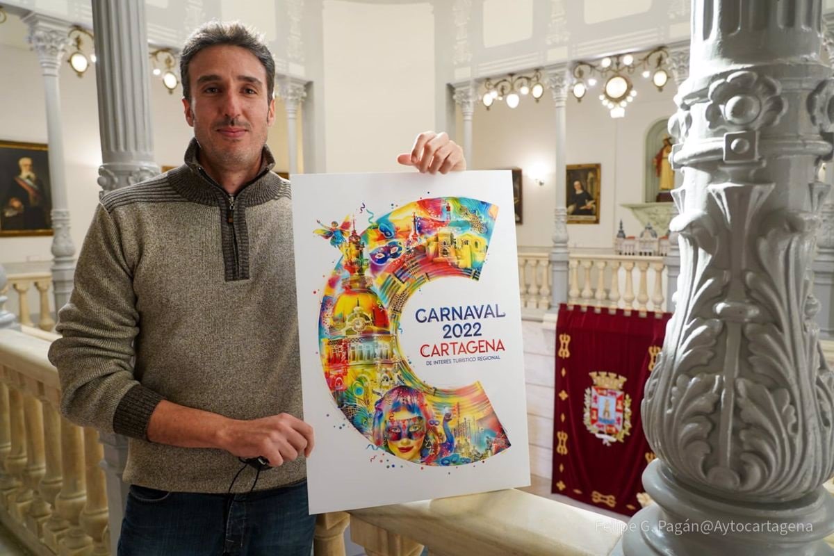 El diseñador Rubén Lucas, autor del cartel que ilustrará el Carnaval de Cartagena 2022