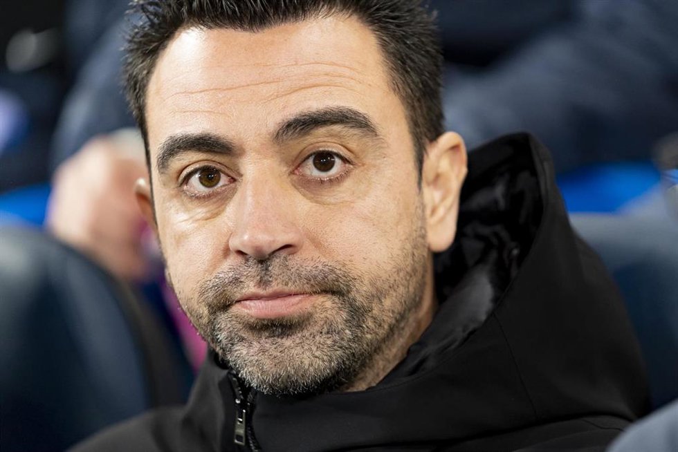 27 November 2021, Spain, Villarreal: Barcelona's Xavi Hernandez reacts during the Spanish La Liga soccer match between Villarreal and Barcelona at Estadio de la Ceramica Stadium. Photo: Xisco Navarro Pardo/SOPA Images via ZUMA Press Wire/dpa