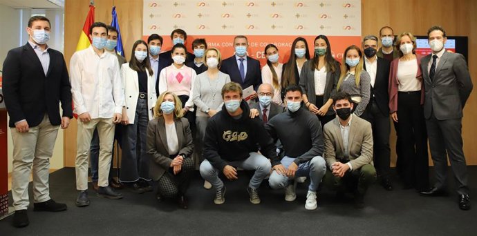 CSD y CEU facilitarán la formación e inserción laboral de los deportistas de alto nivel.