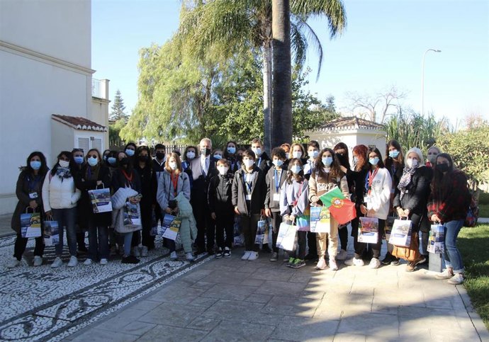 Visita de alumnos Erasmus+ al Puerto