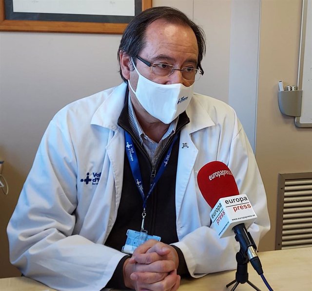 El jefe del Servicio de Microbiología del Hospital Vall d'Hebron de Barcelona, Tomàs Pumarola.