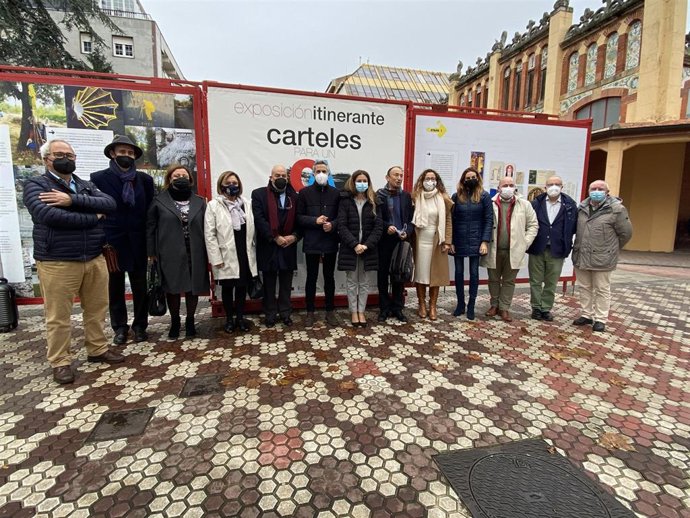 Inauguración muestra carteles del Camino en Laredo