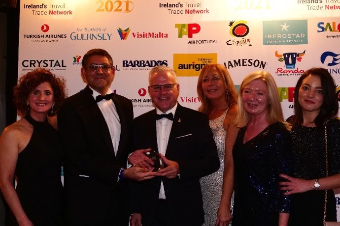 España y Turespaña en Dublín, premiados como "Mejor Destino Europeo" y "Mejor Oficina Nacional de Turismo" para Irlanda.
