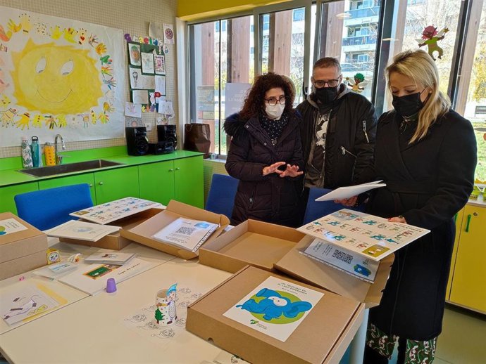 Recogido el material didáctico creado por el Teléfono de la Esperanza para trabajar la salud emocional en la infancia