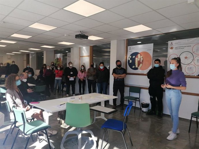 Inauguración de un aula Ateca en el Hermenegildo Lanz