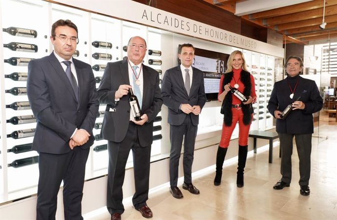 Nombramiento de los nuevos Alcaides y Alcaidesa de Honor del Museo Provincial del Vino.