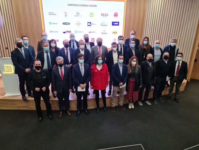 Rafael España y miembros del Consejo Asesor de la Fundación Deutz Business School de Zafra