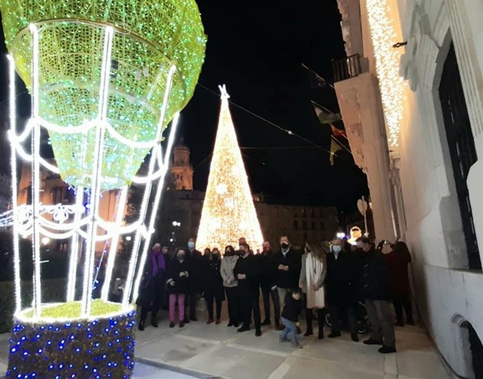 Inauguración de la iluminación navideña en los edificios de la Diputación de Jaén