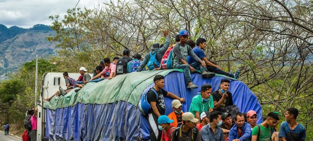 Archivo - Caravana migrante en Guatemala.