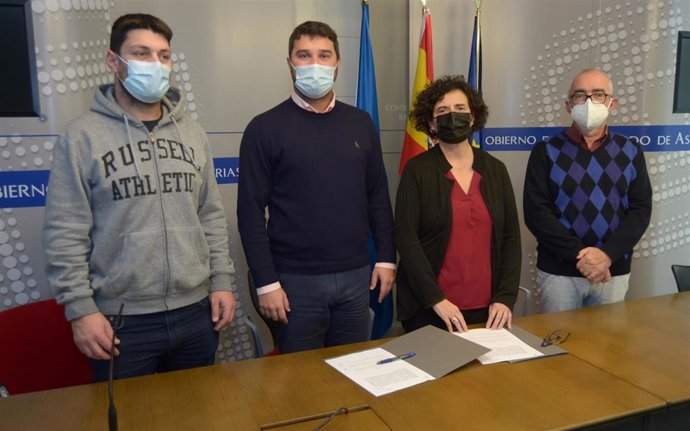 Firma del acuerdo para 'La casina de la traducción'