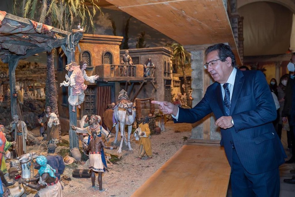 .- La Fundación Cajasol Inaugura Su Belén Por Navidad En El Centro De La Capital