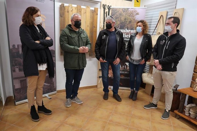 El Consell y la Cooperativa de Art presentan una campaña para promocionar el producto local y dar visibilidad a los productores