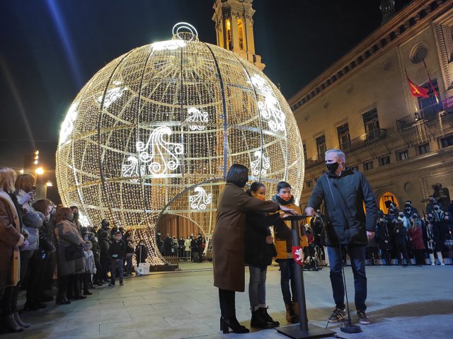 Encendido de luces de Navidad en Zaragoza.