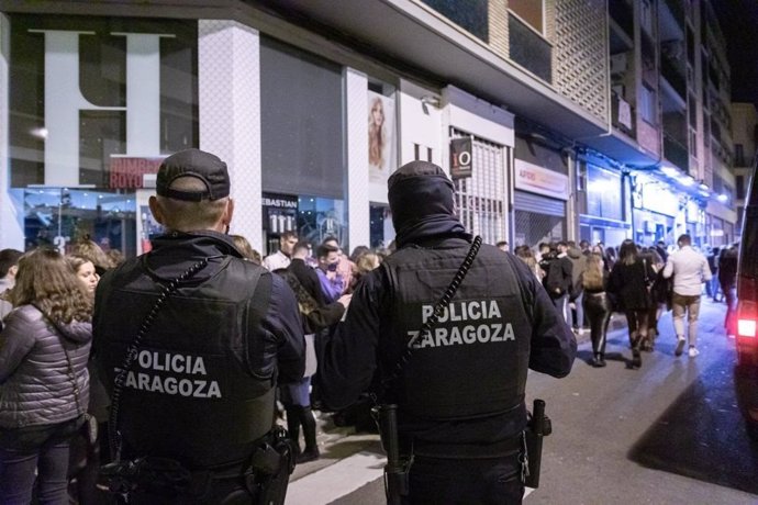 La Policía Local de Zaragoza inicia este lunes una campaña de control de alcohol y drogas.
