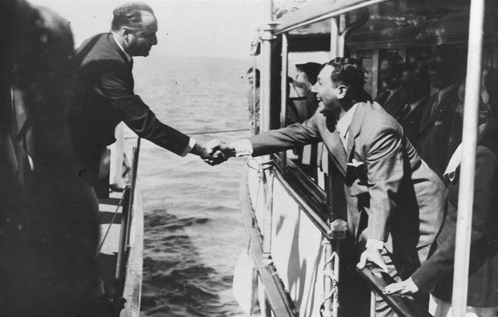 Archivo - El dictadur de Uruguay Luis Batlle Berres y el presidente argentino Juan Domingo Perón