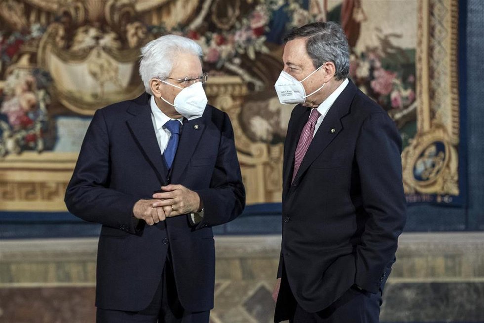 Archivo - Sergio Mattarella y Mario Draghi