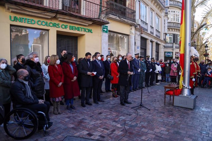 Acto de celebración del aniversario de la Constitución Española en la céntrica plaza que da nombre a la Carta Magna en Málaga capital