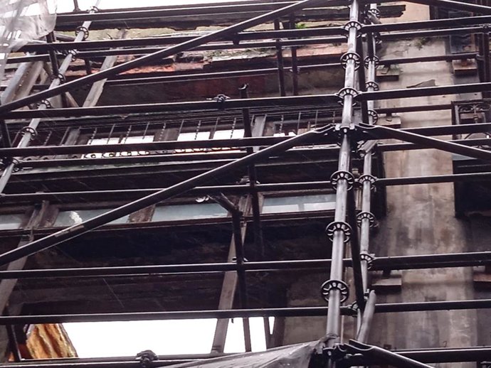 Desprendimiento de una fachada