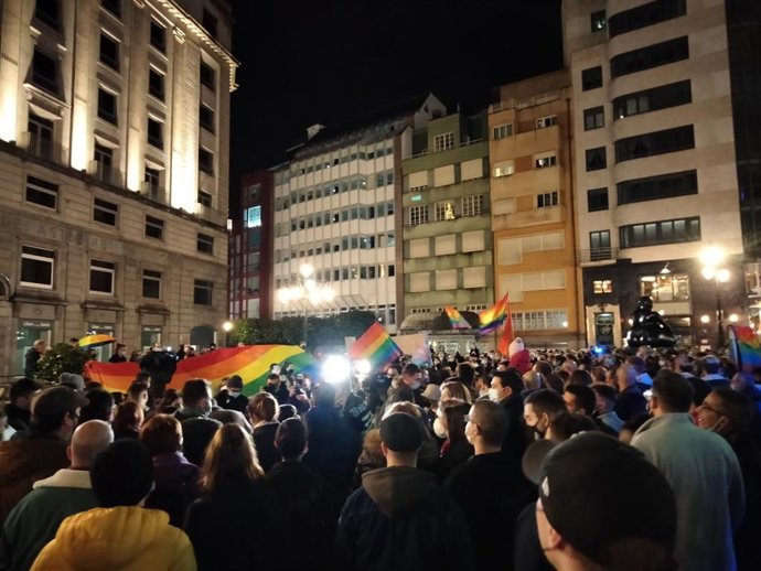 Concentración contra la LGTBIfobia