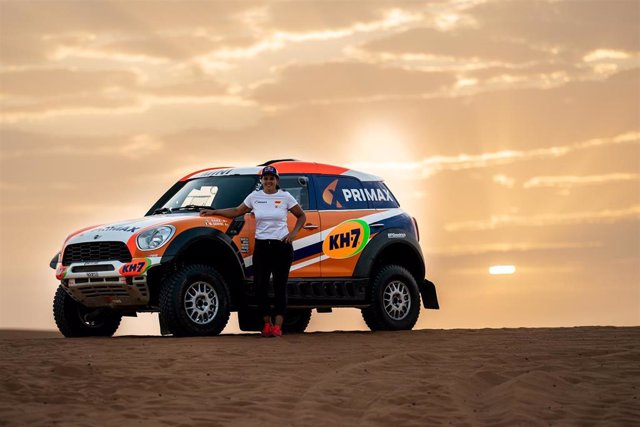 Archivo - La piloto Laia Sanz debutará en coches en el Rally Dakar 2022 con un Mini X-Raid