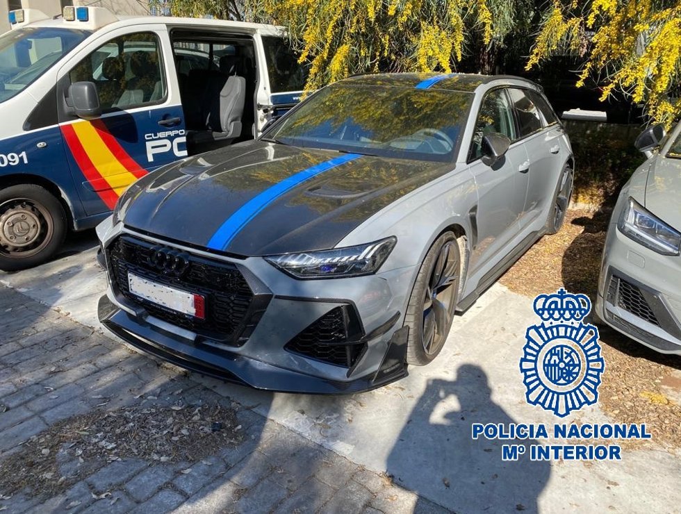 Coche de alta gama intervenido en Algeciras.