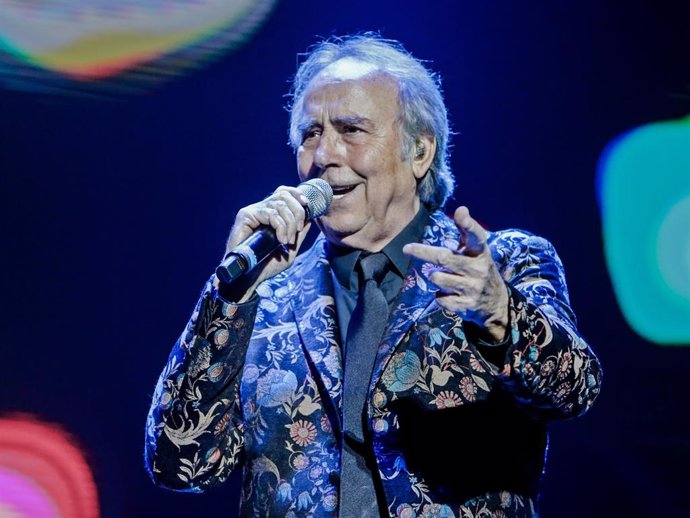 El cantant Joan Manuel Serrat durant la seua actuació en el WiZink Center de Madrid el 20 de gener del 2020