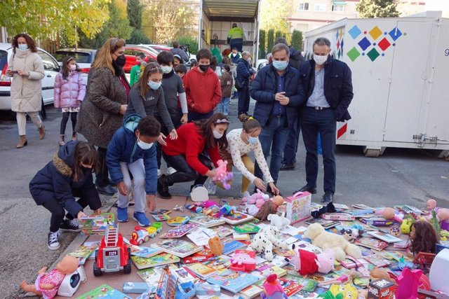 Campaña solidaria para que ningún niño se quede sin juguetes en Navidad