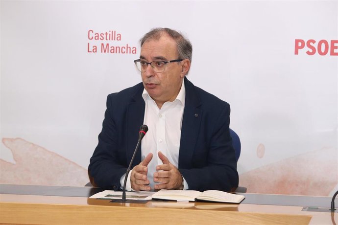 El presidente del grupo socialista en las Cortes de Castilla-La Mancha, Fernando Mora.
