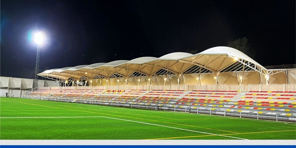 Nuevo aspecto del estadio municipal San Juan Bosco de Utrera.