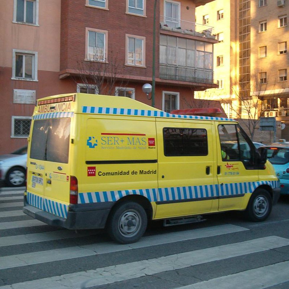 Archivo - ambulancia madrid servicio madrileño salud sermas dia