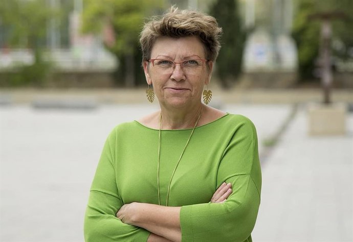 Antnia Jover presenta los documentos de su candidatura para dirigir Podemos Baleares.