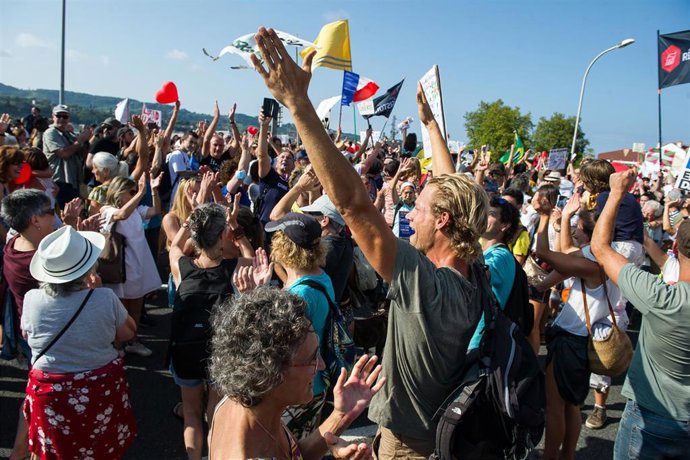 Archivo - Una manifestación de 'negacionistas'