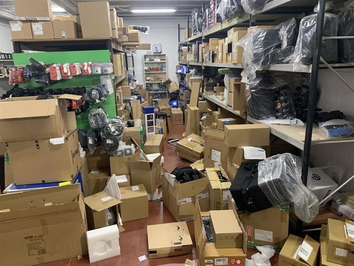 Estado en el que ha quedado la tienda Camaralia tras el robo.