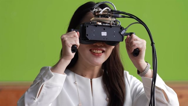 Prototipo de un visor de realidad virtual 8K de Sony.