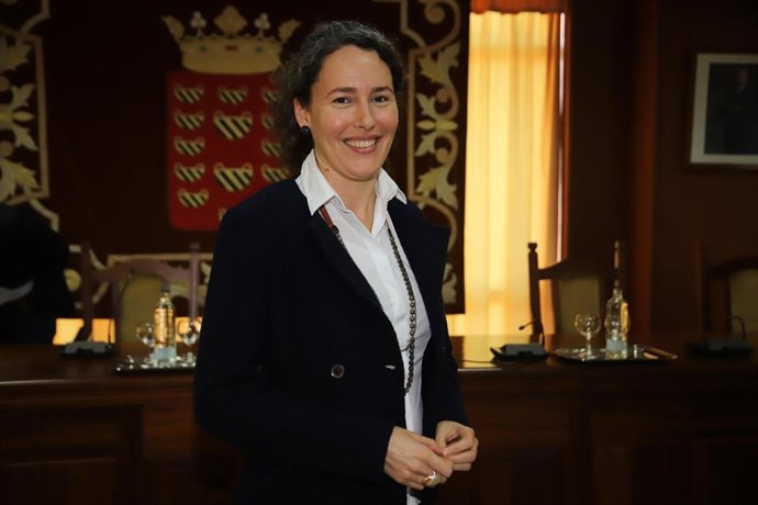 Archivo - La diputada por la provincia de Las Palmas Ariagona González