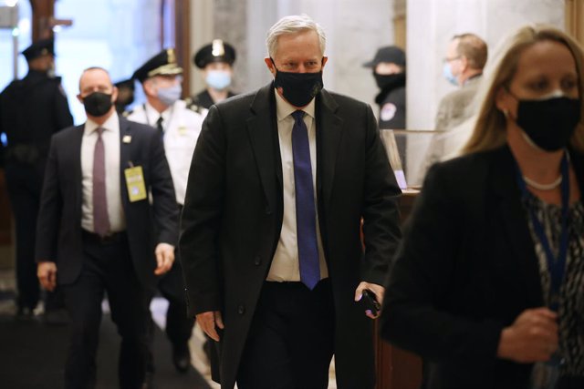 Archivo - February 9, 2021 - Washington, DC, United States: WASHINGTON, DC - FEBRUARY 09: Former White House Chief of Staff Mark Meadows (C) arrives at the U.S. Capitol for the first day of former President Donald Trump's second impeachment trial in the S