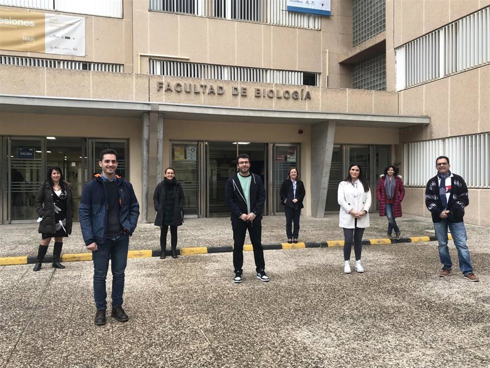 De izquierda a derecha: Ana Belén Pérez Oliva, Francisco Javier Martínez Morcillo, Diana García Moreno, Joaquín Cantón Sandoval, Alfonsa García Ayala, Isabel Cabas Sánchez, María Luisa Cayuela Fuentes, Victoriano Mulero Méndez