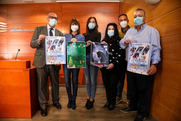 El Ayuntamiento y Zapas Solidarias se unen de nuevo en la gran recogida de juguetes