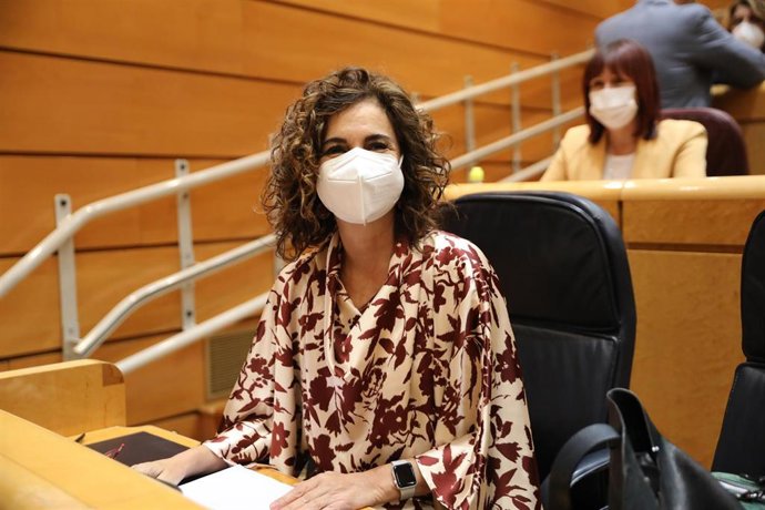 La ministra de Hacienda y Función Pública, María Jesús Montero, en el debate de los Presupuestos Generales del Estado (PGE) en el Senado, a 9 de diciembre de 2021, en Madrid (España).