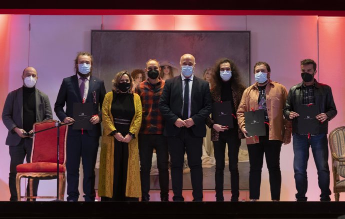 El presidente de la Diputación de Córdoba, Antonio Ruiz (centro), durante la Gala de la Cultura 