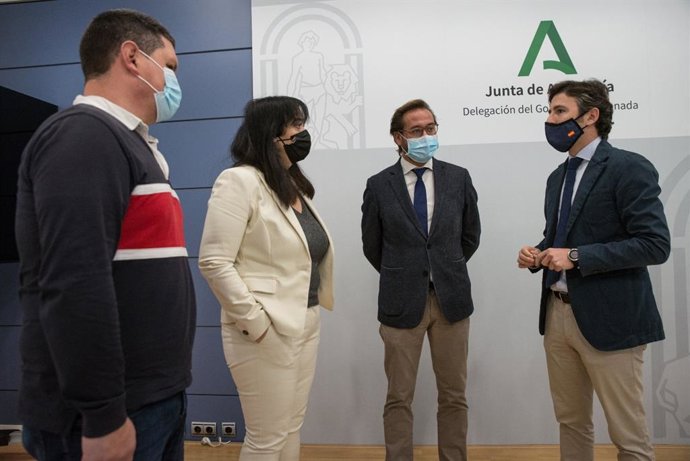 Rueda de prensa sobre bus metropolitano de Atarfe