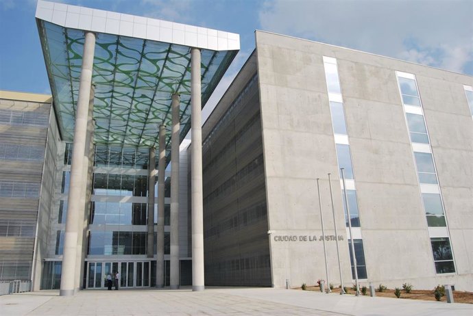 Archivo - Fachada principal Ciudad de la Justicia