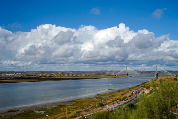 Archivo - Imagen del río Guadiana.