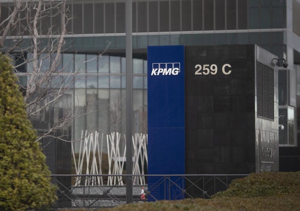 Archivo - Sede de Fundación KPMG en España situada en la Torre de Cristal, en Madrid (España), a 22 de febrero de 2021. El consejo de administración de Almirall someterá al visto bueno de la junta general de accionistas, prevista para el próximo 7 de ma