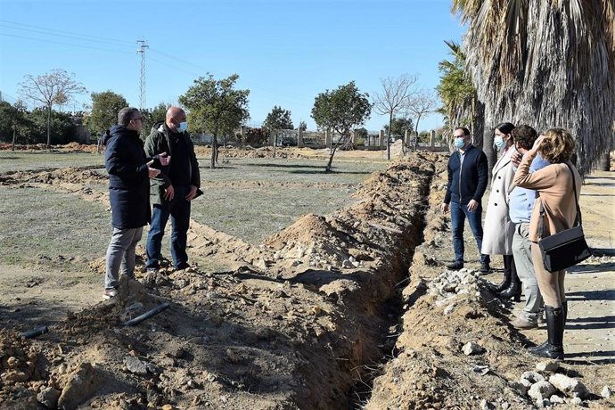 Visita a las obras de la segunda fase del Parque de las Marismas de Los Palacios